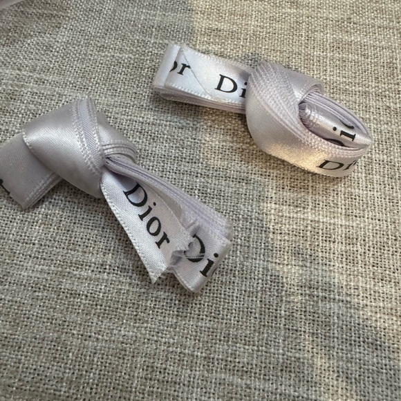 Dior gift wrapping ribbon - Picture 3 of 3